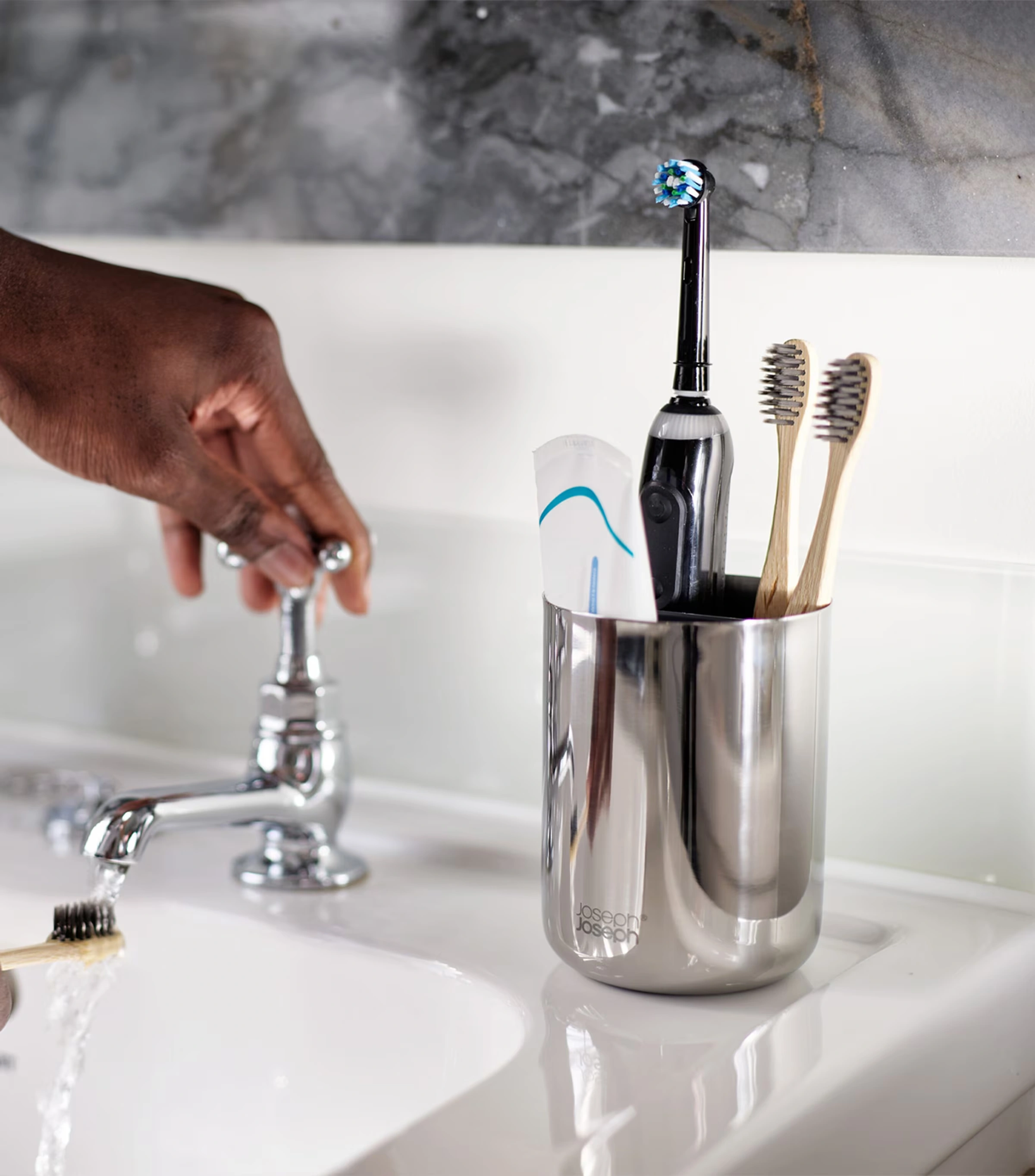 EasyStore Luxe Toothbrush Holder