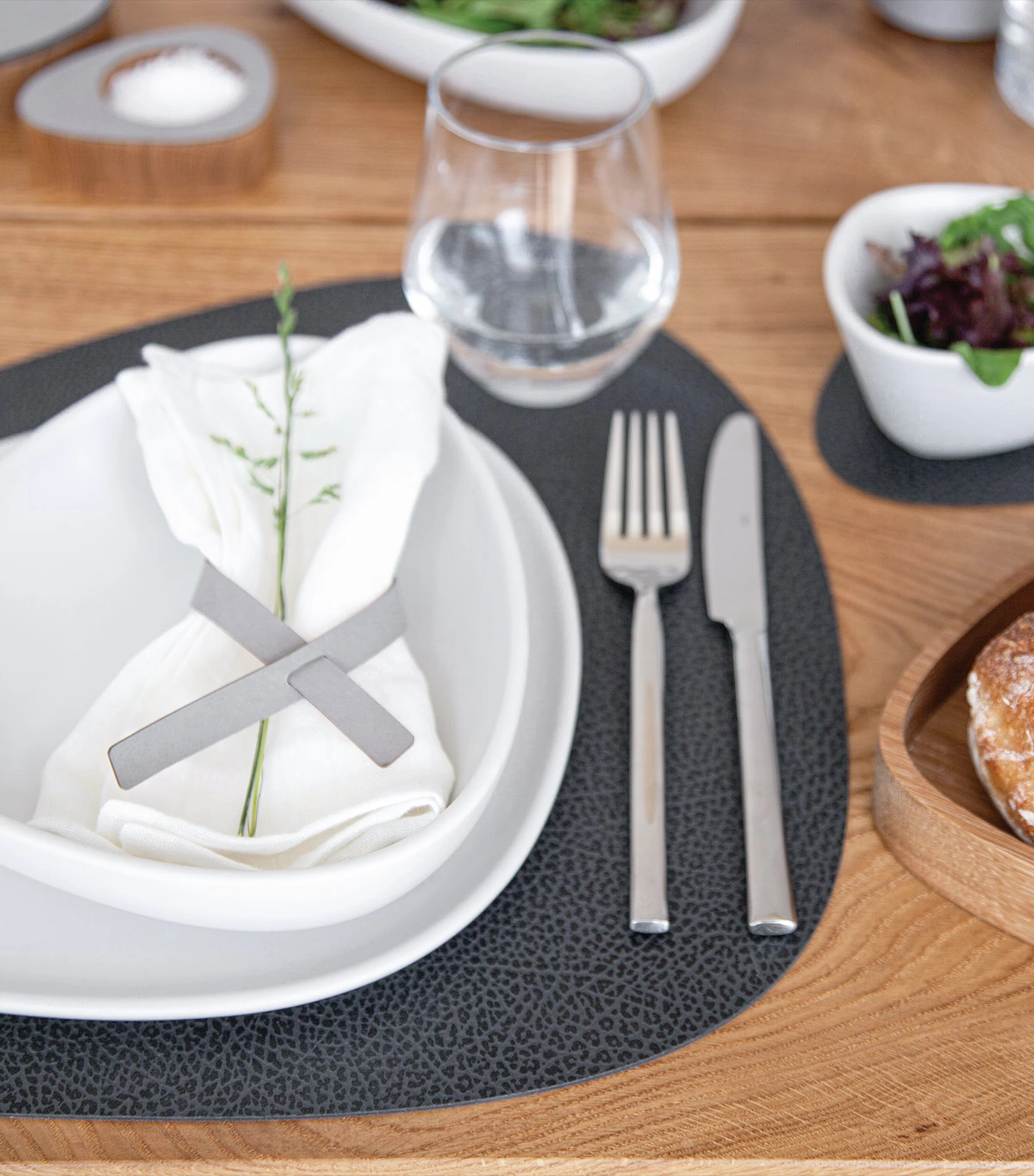 Set of 4 Hippo Placemats (37cm x 44cm) 4 Set of 4 Hippo Placemats (37cm x 44cm)