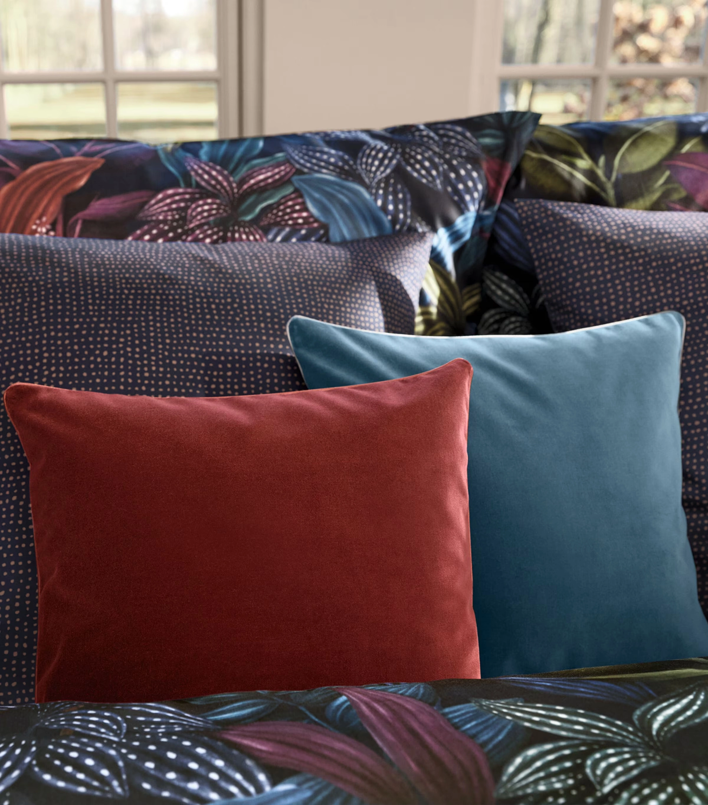 Cotton Velvet Elodie Cushion Cover (40cm x 40cm)