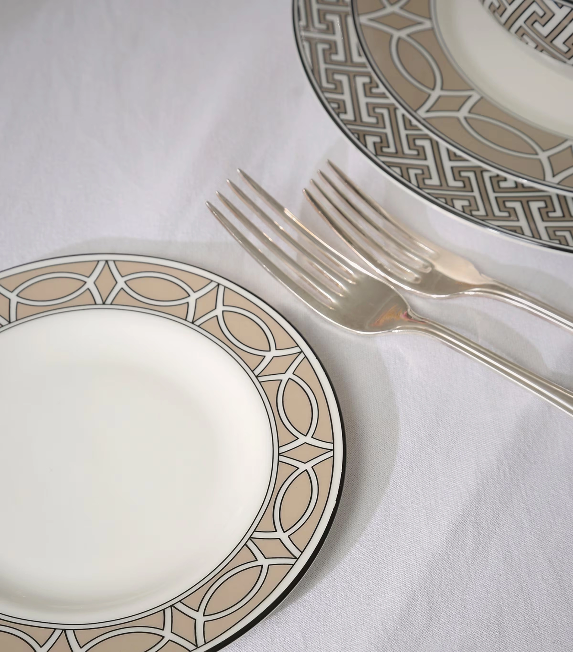 Set of 2 Loop Dessert Plates (21cm) 3 Set of 2 Loop Dessert Plates (21cm)