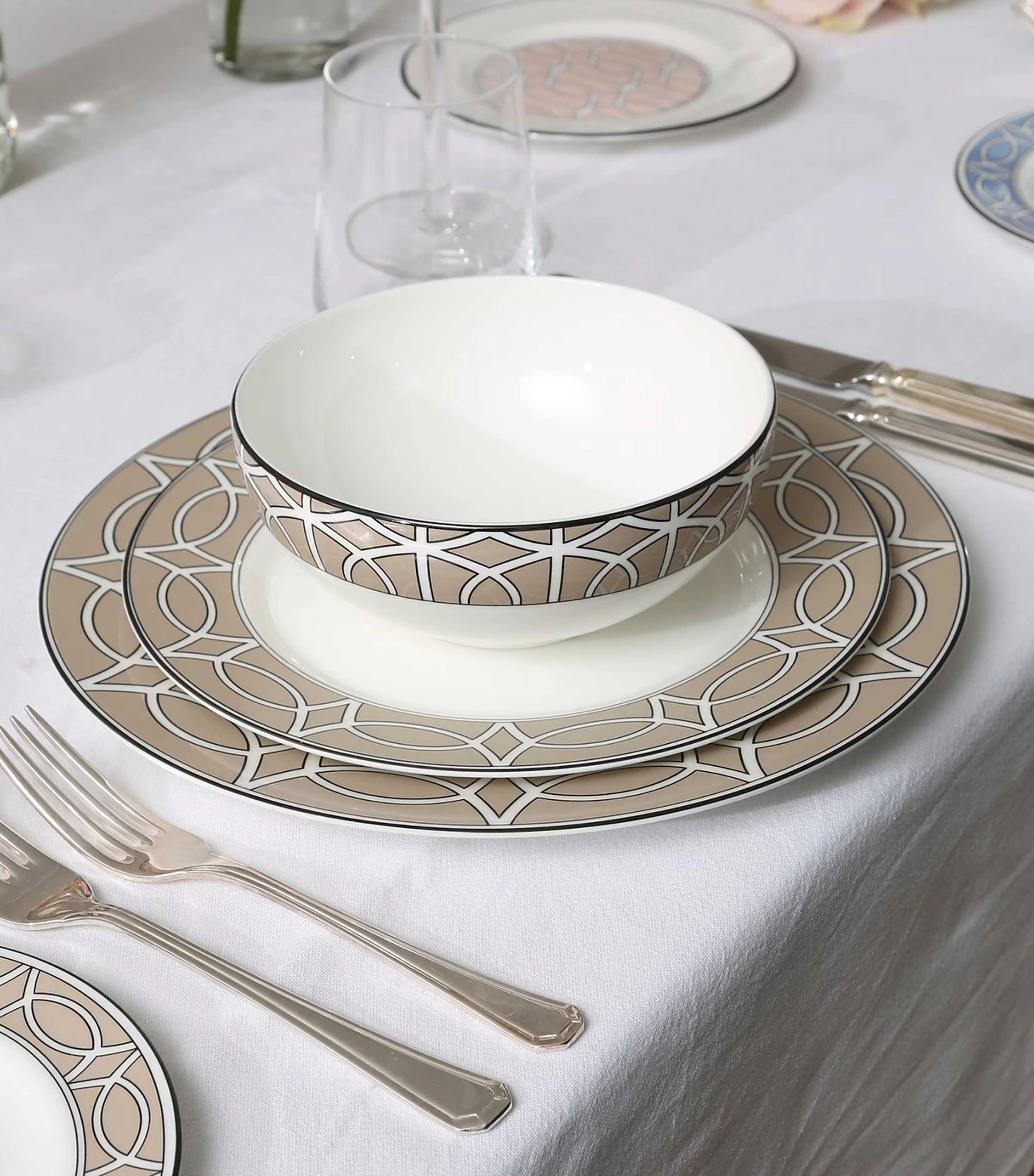 Set of 2 Loop Dessert Plates (21cm) 6 Set of 2 Loop Dessert Plates (21cm)