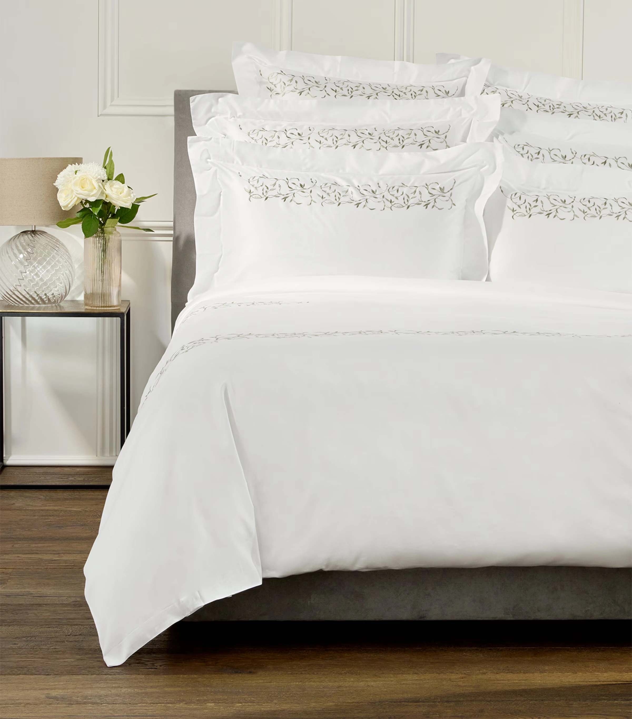 Tresco Embroidered King Duvet Cover Set (230cm x 220cm)