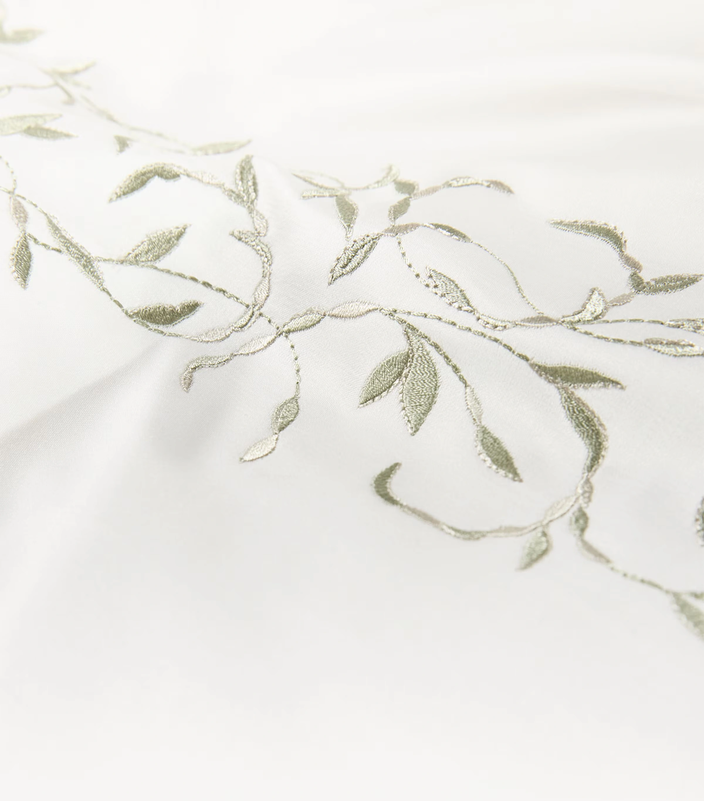 Tresco Embroidered King Duvet Cover Set (230cm x 220cm)