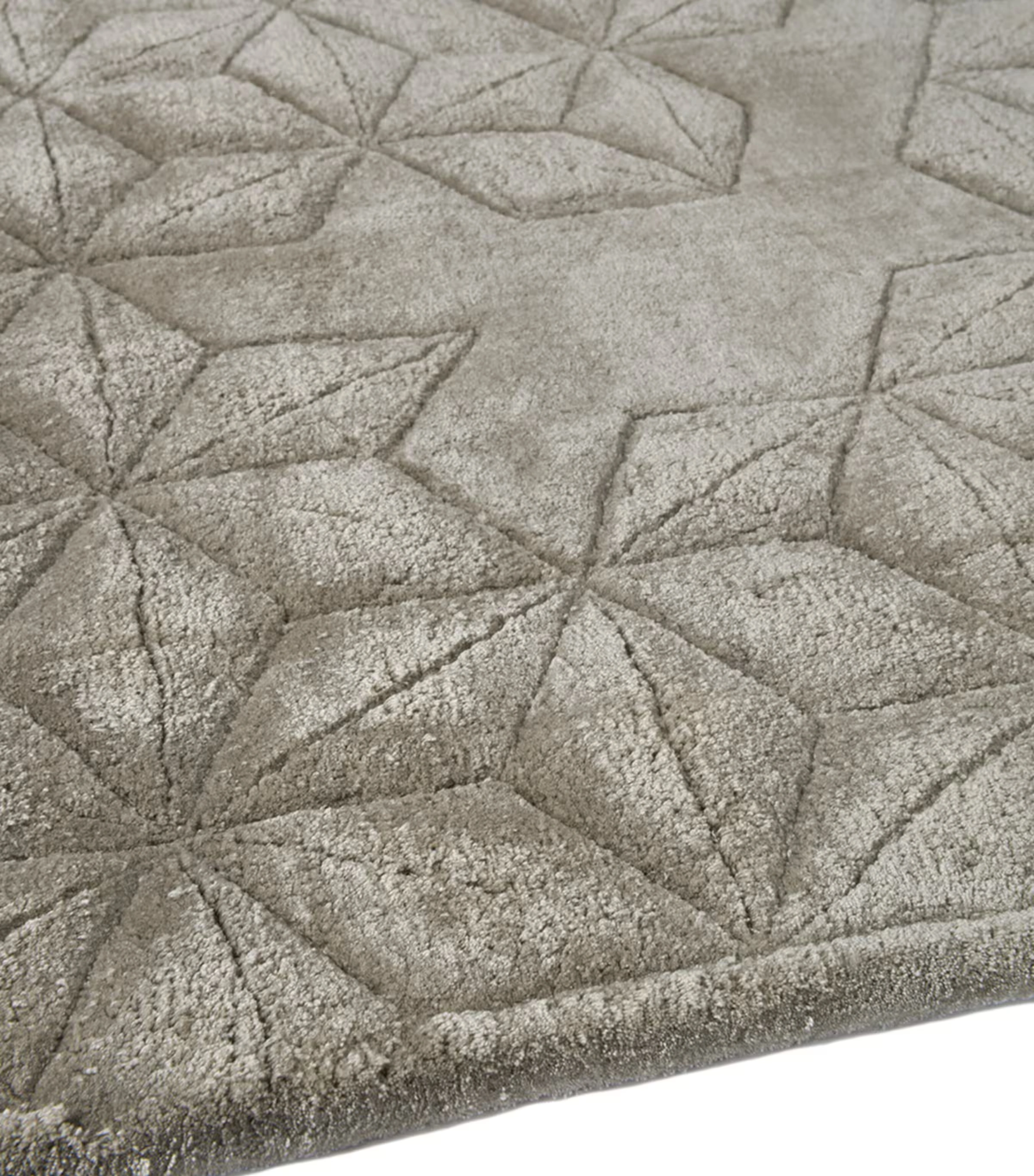 x Helen Amy Murray Star Silk Rug (2.74m x 1.83m) 3 x Helen Amy Murray Star Silk Rug (2.74m x 1.83m)