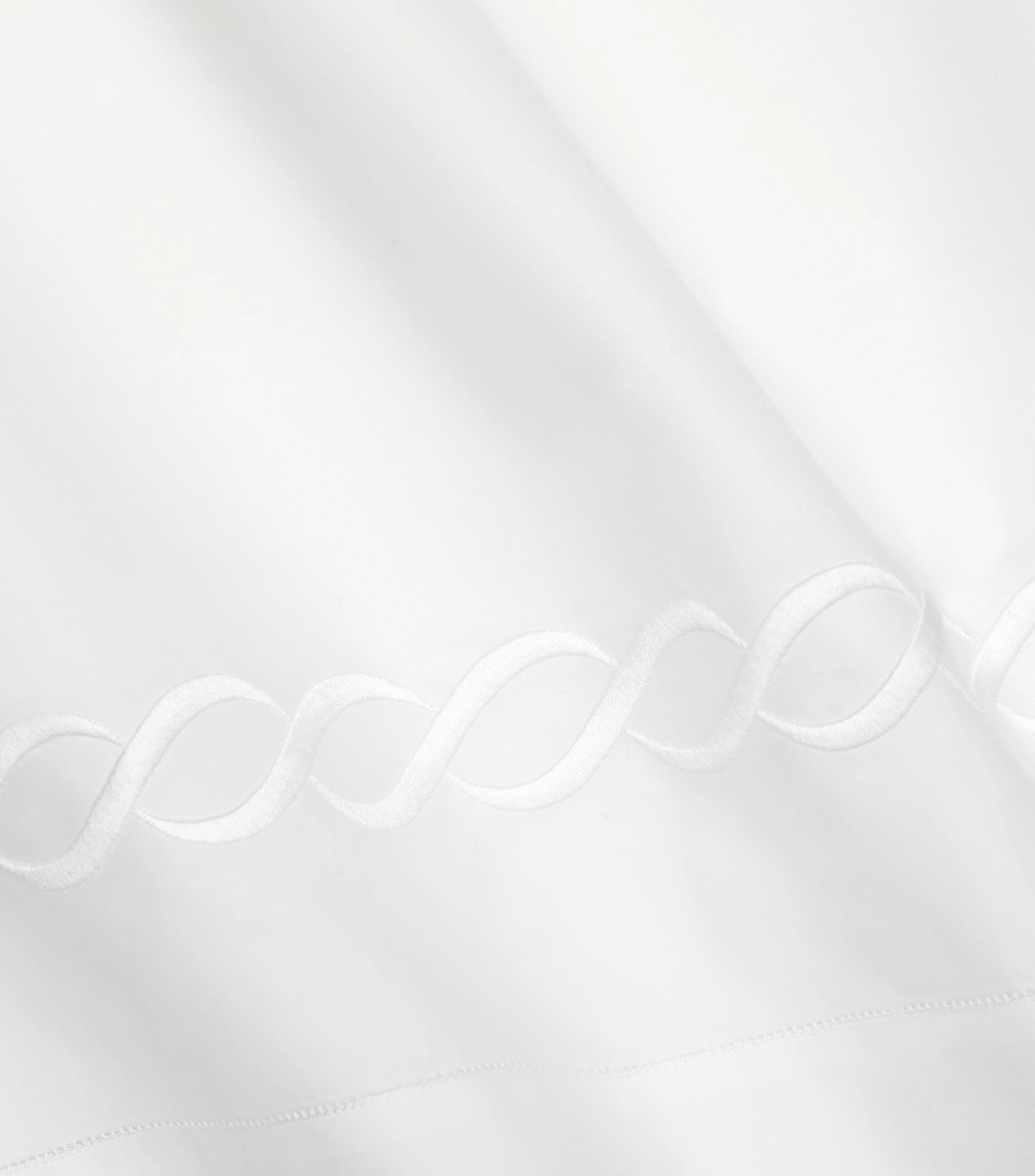 Treccia Super King Flat Sheet (300cm x 270cm)