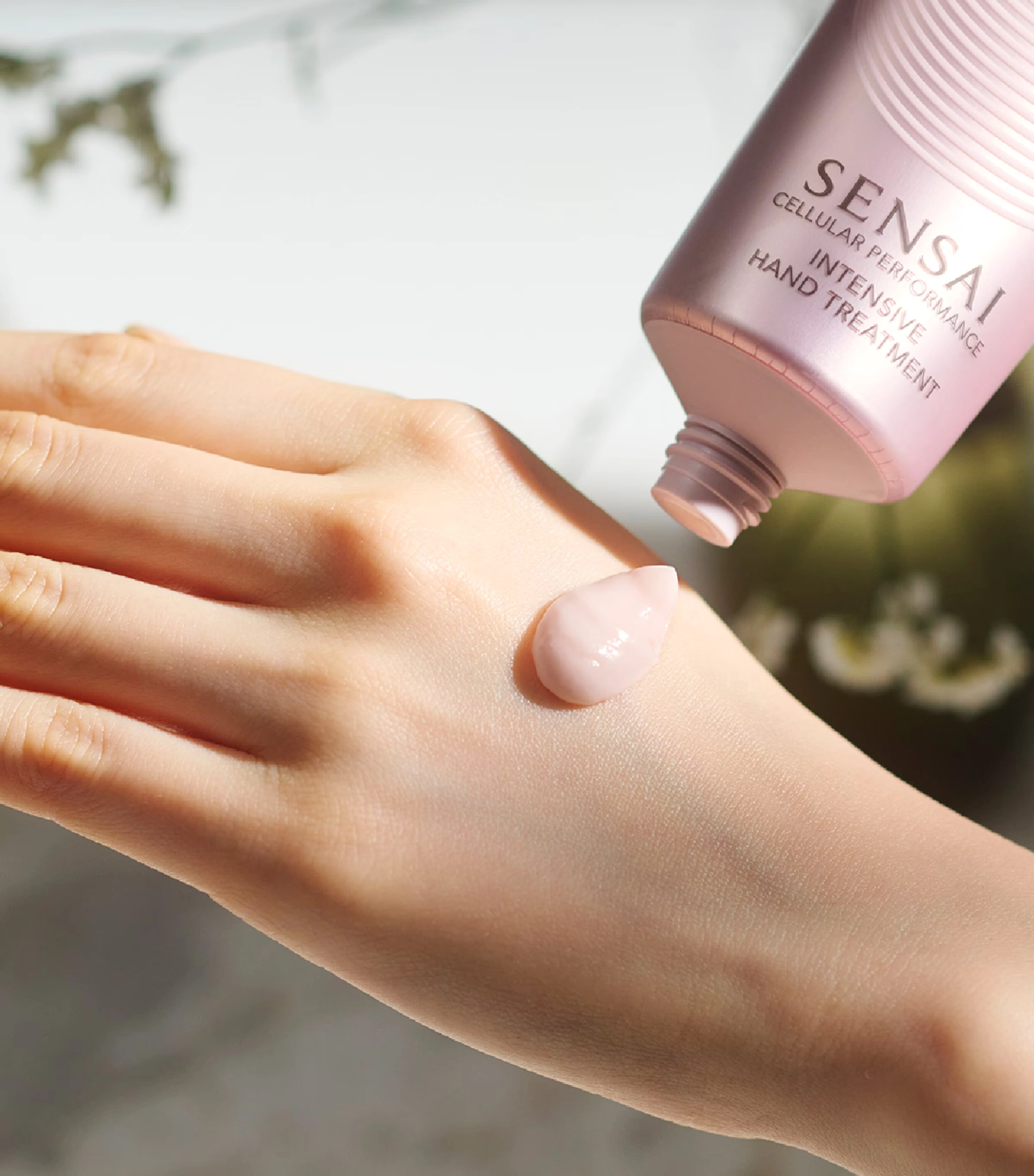 Cellular Performance Intensive Hand Treatment (100ml) 3 Cellular Performance Intensive Hand Treatment (100ml)