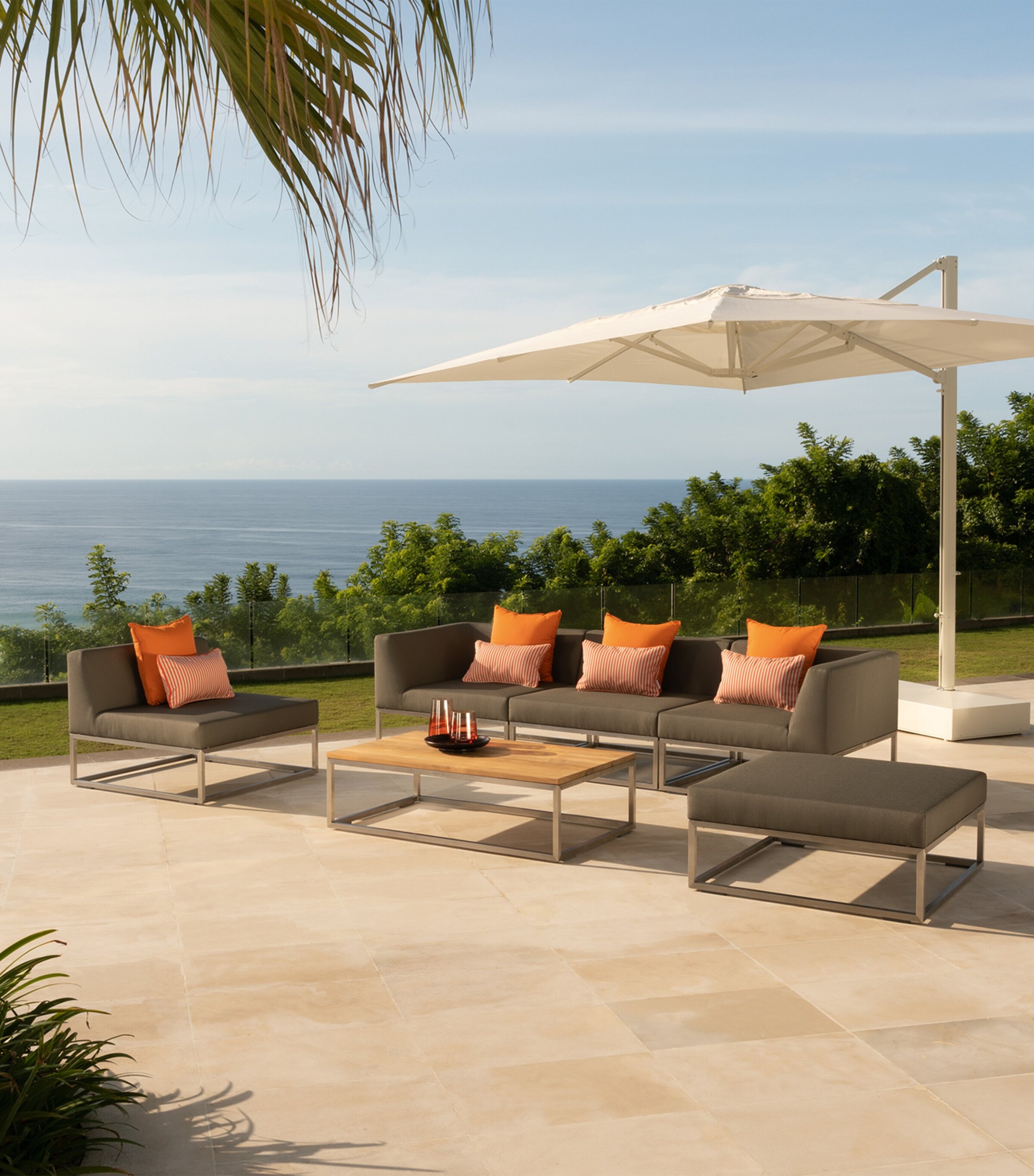 Latitude Modular Outdoor Centre Lounge Chair