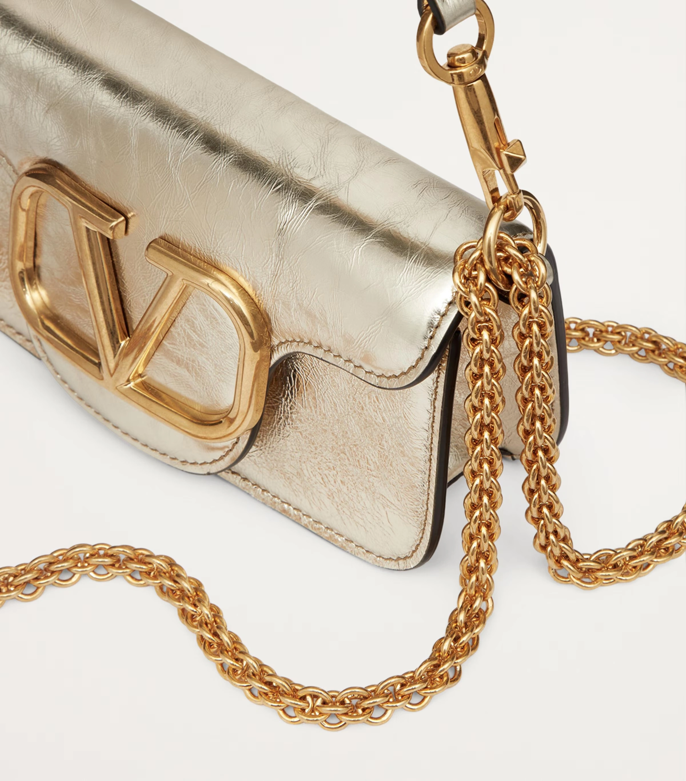 Small Leather Locò Shoulder Bag 8 Small Leather Locò Shoulder Bag