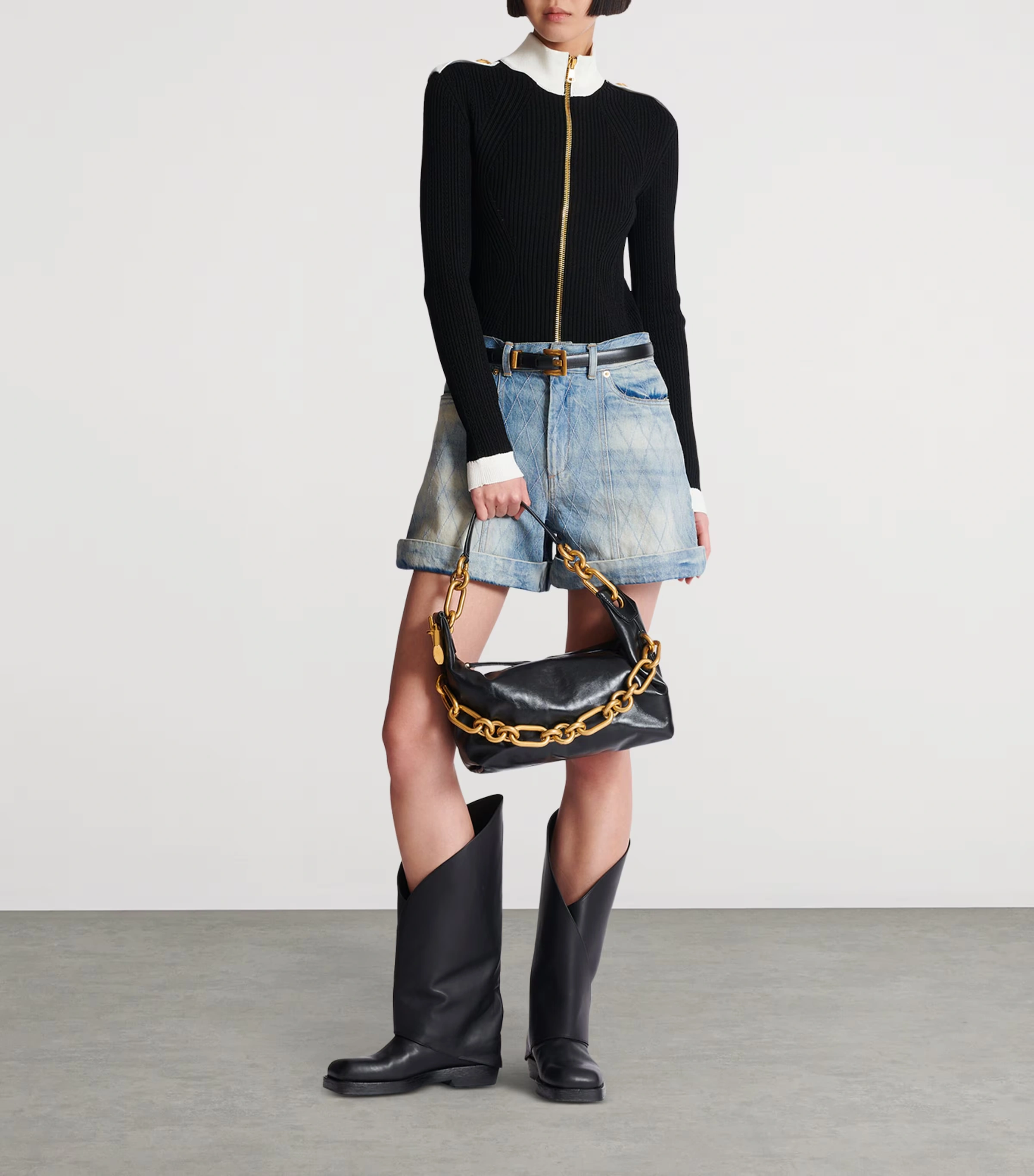 Medium Leather Sync Shoulder Bag 5 Medium Leather Sync Shoulder Bag