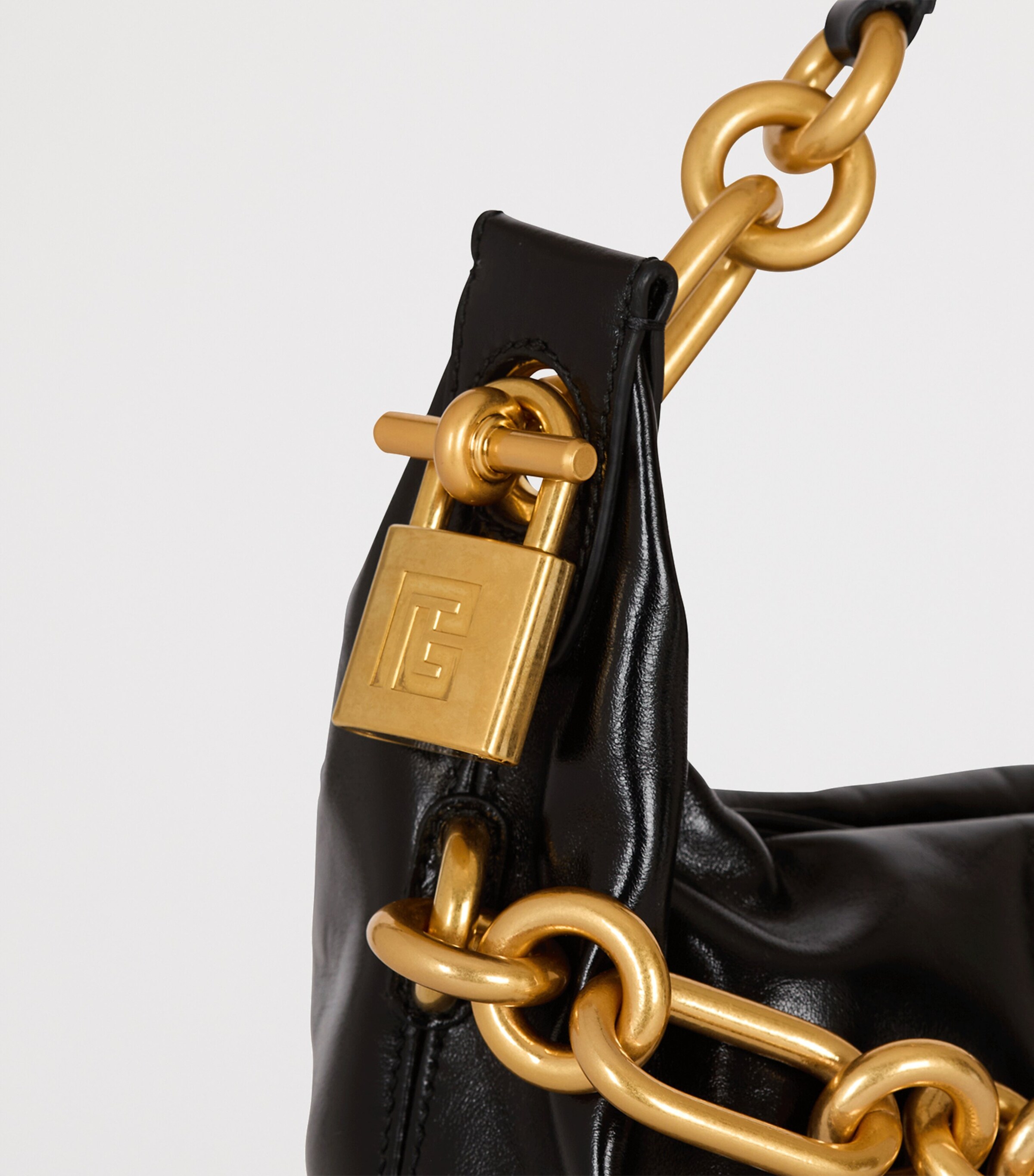 Medium Leather Sync Shoulder Bag 8 Medium Leather Sync Shoulder Bag