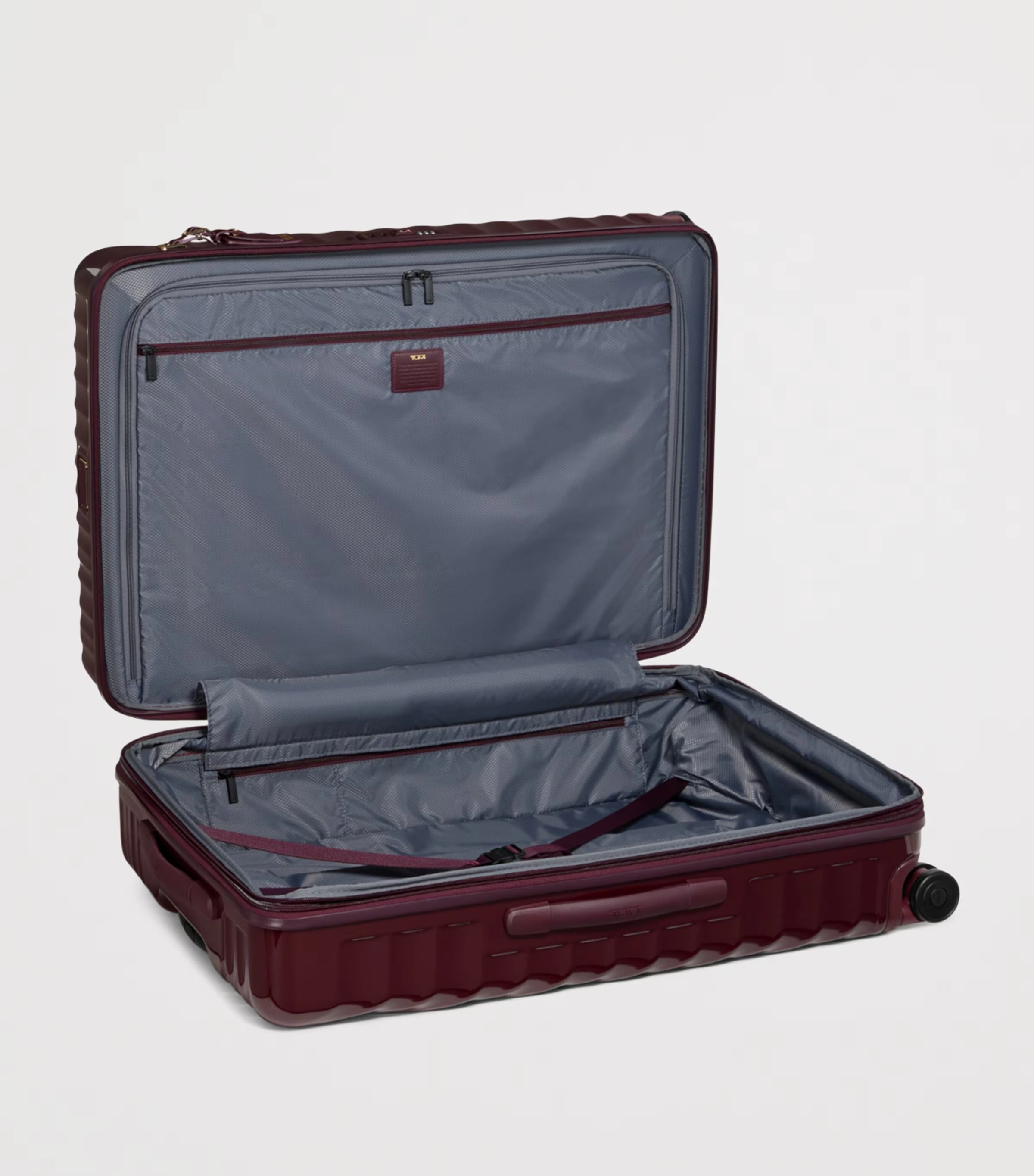 19 Degree Check-In Suitcase (77.5cm)