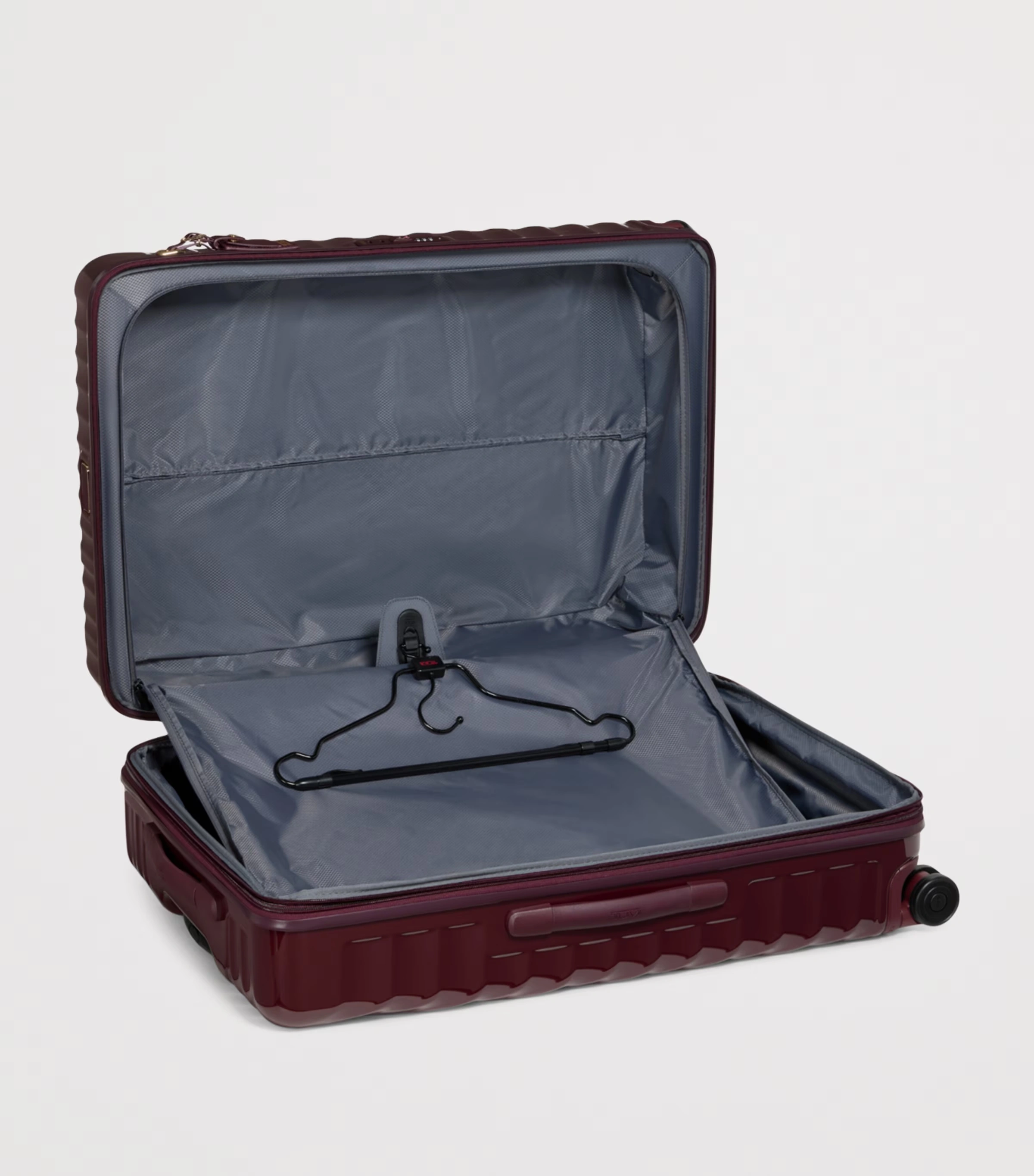 19 Degree Check-In Suitcase (77.5cm) 3 19 Degree Check-In Suitcase (77.5cm)